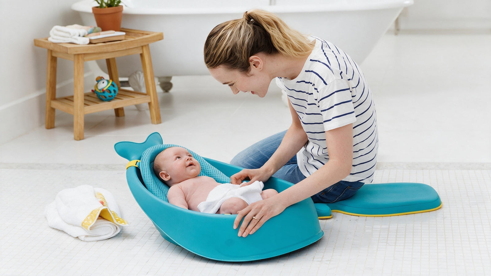 L'heure du bain : un moment de douceur, de jeu et de complicité avec bébé