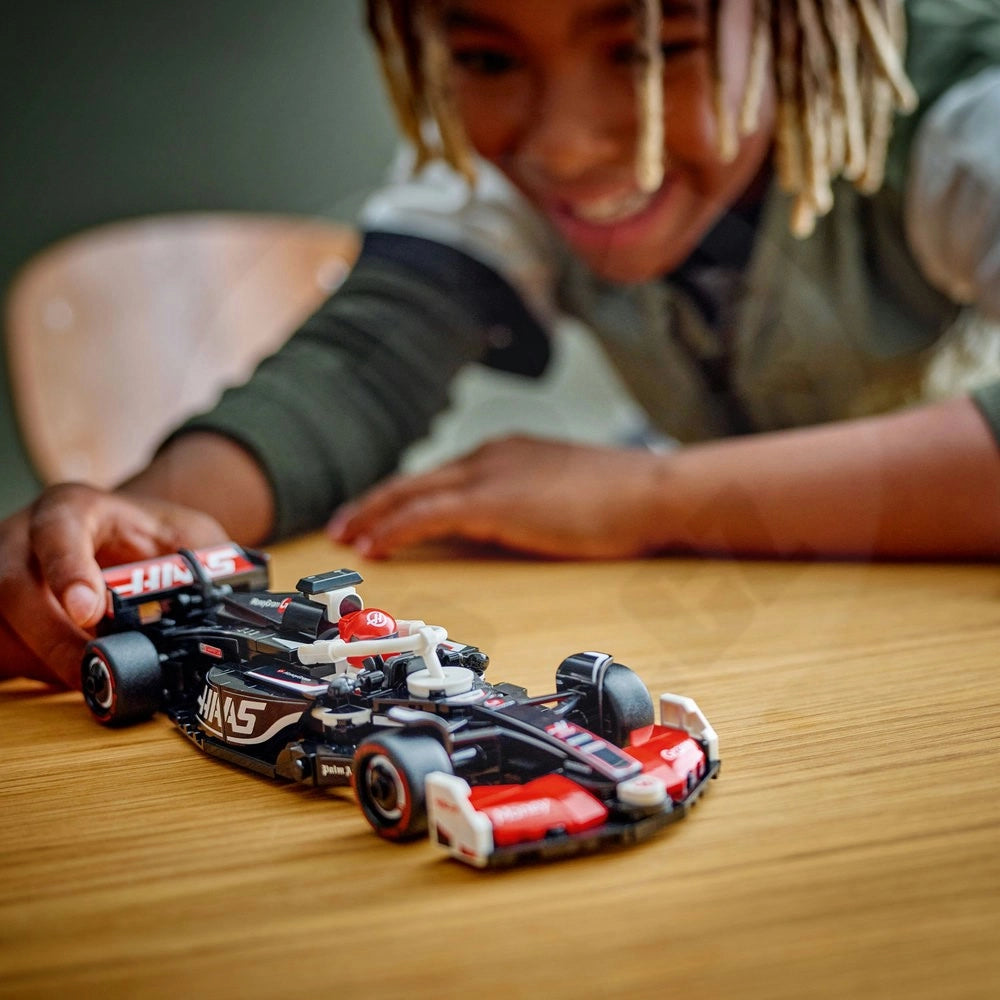 Lego MoneyGram Haas F1® Team VF-24 Race Car 10A+