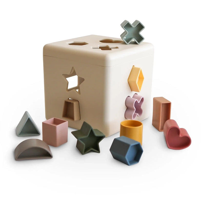 Mushie 12-Shape Sorting Box 10M+