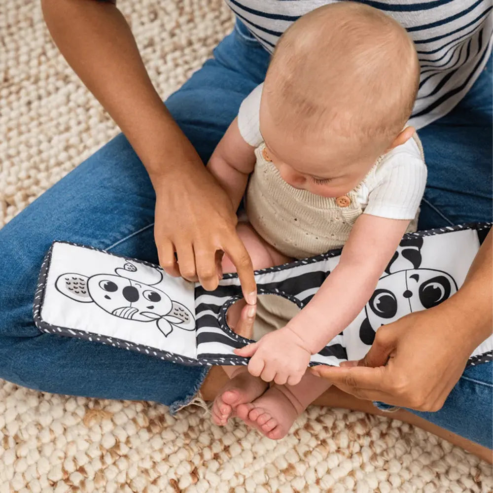 Tiny Love Livre en Tissu Recto Verso Black & White