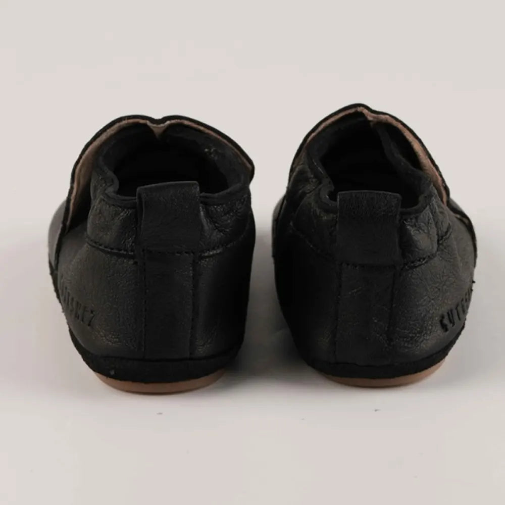 Cuteshez Básico Piel - Negro