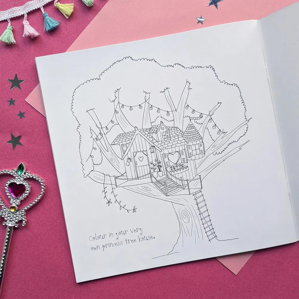 Princess Esme and the Royal Secret + CD in English
