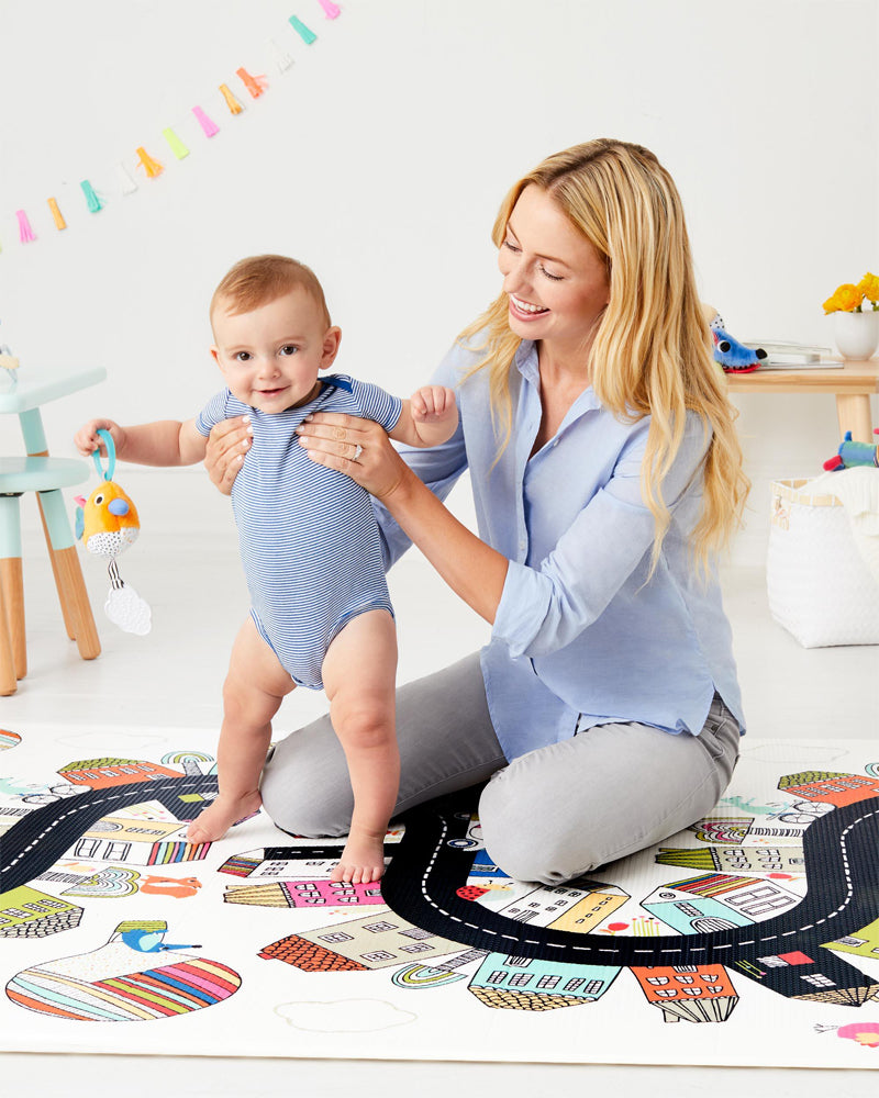 Skip Hop Tapis de Jeu Réversible Double Play - Vibrant Village