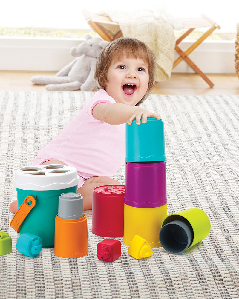 Infantino Gobelets Empilables Stack'n Nest
